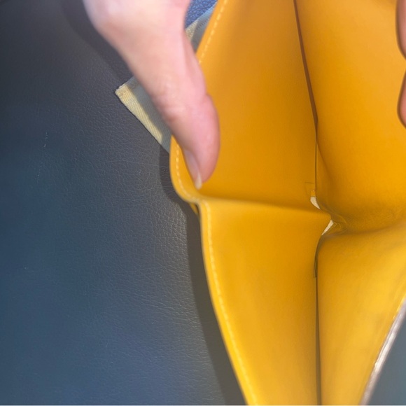 EUC Louis Vuitton Damier bifold Wallet Yellow - Picture 13 of 13